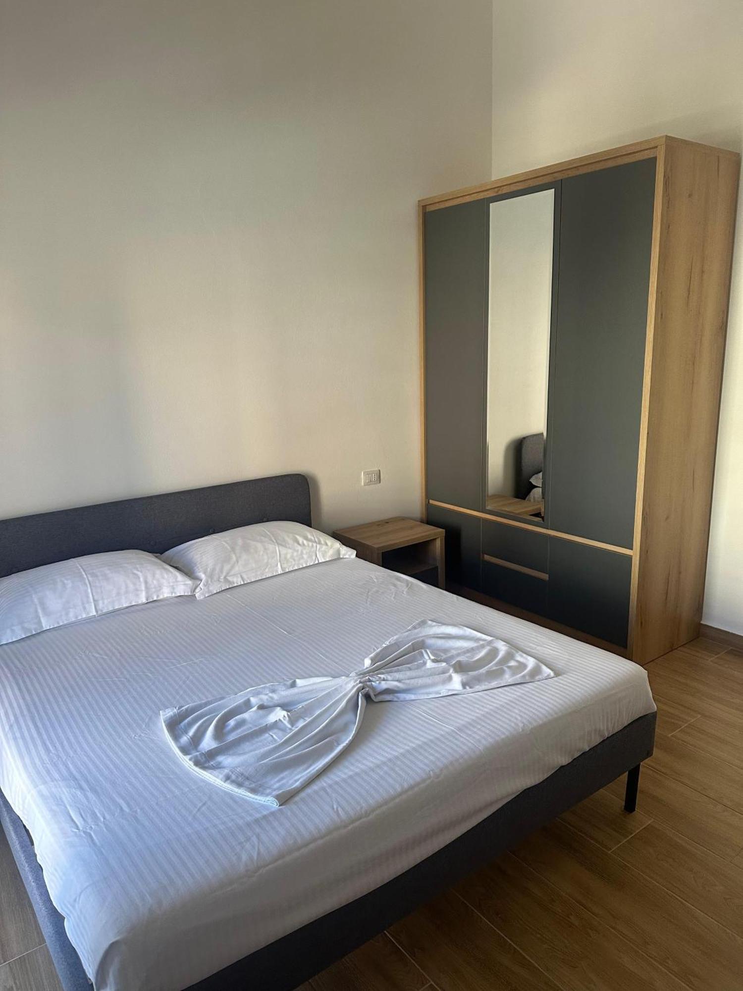 Vlora Central & Comfy Apartment Exterior foto